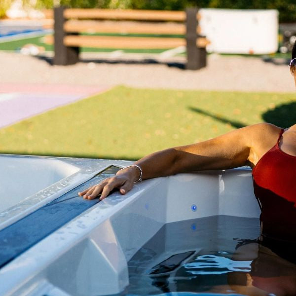 Ice bath tub filtration equipment used to maintain clean water