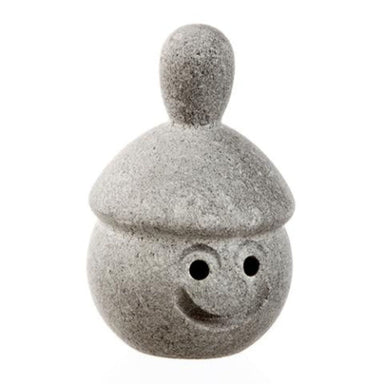  No matter how high the temperature gets, the Hukka Elli Sauna Elf with a Handle Hat keeps a delightful expression on its face