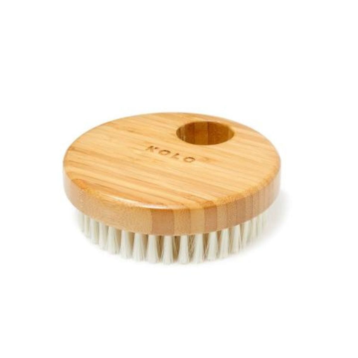 Whether you have small or large hands, this pleasant spa accessory is fashioned with polypropylene bristles