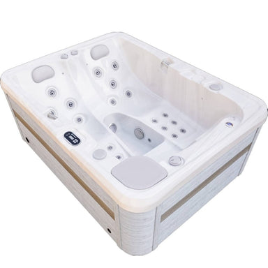 Studio Series Largo 3-Person Hot Tub