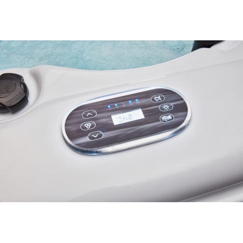 Luxury Spas Studio Series Denali 7-Person Hot Tub