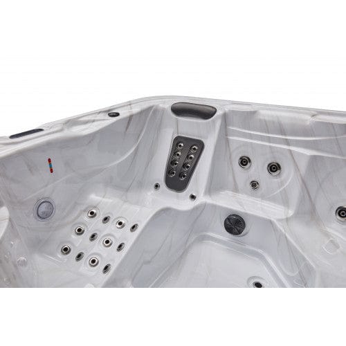 Luxury Spas Studio Series Estes 5-Person Hot Tub