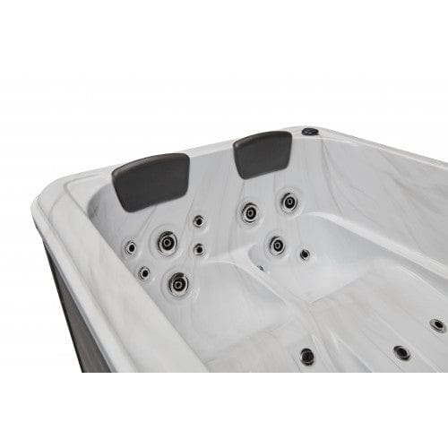 Luxury Spas Studio Series Riley 3-Person Hot Tub