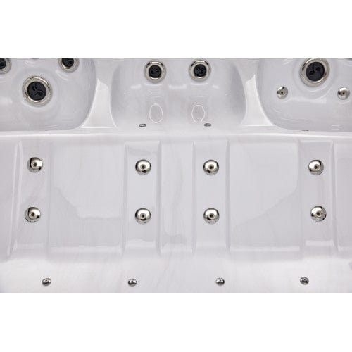 Luxury Spas Studio Series Social 5 Person Hot Tub