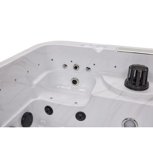 Luxury Spas Studio Series Social 5 Person Hot Tub