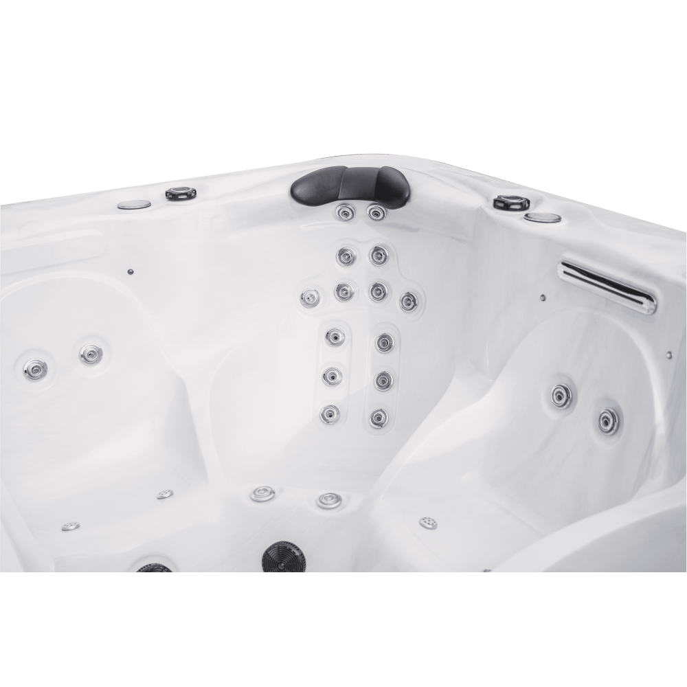Studio Series Estes 5-Person Hot Tub