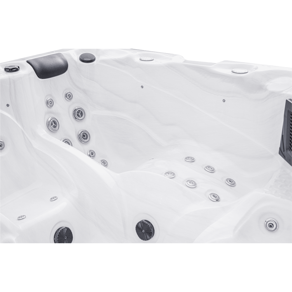 Studio Series Estes 5-Person Hot Tub