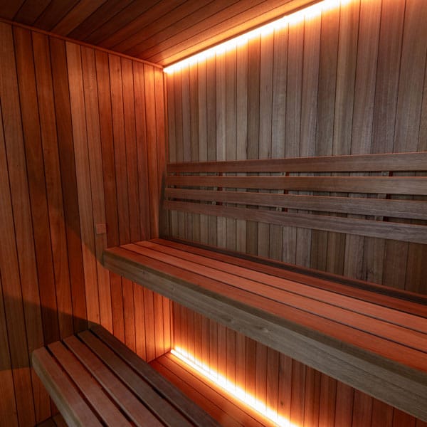 Inside the CT Element Studio: long upper and lower Thermo Grandis benches with ceiling lighting